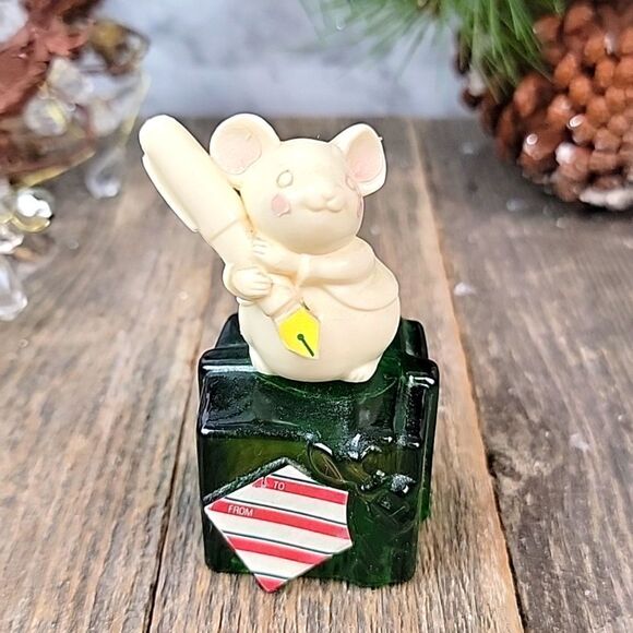 Avon "Melvin P Merry Mouse" bottle Vintage Retired - Picture 1 of 6